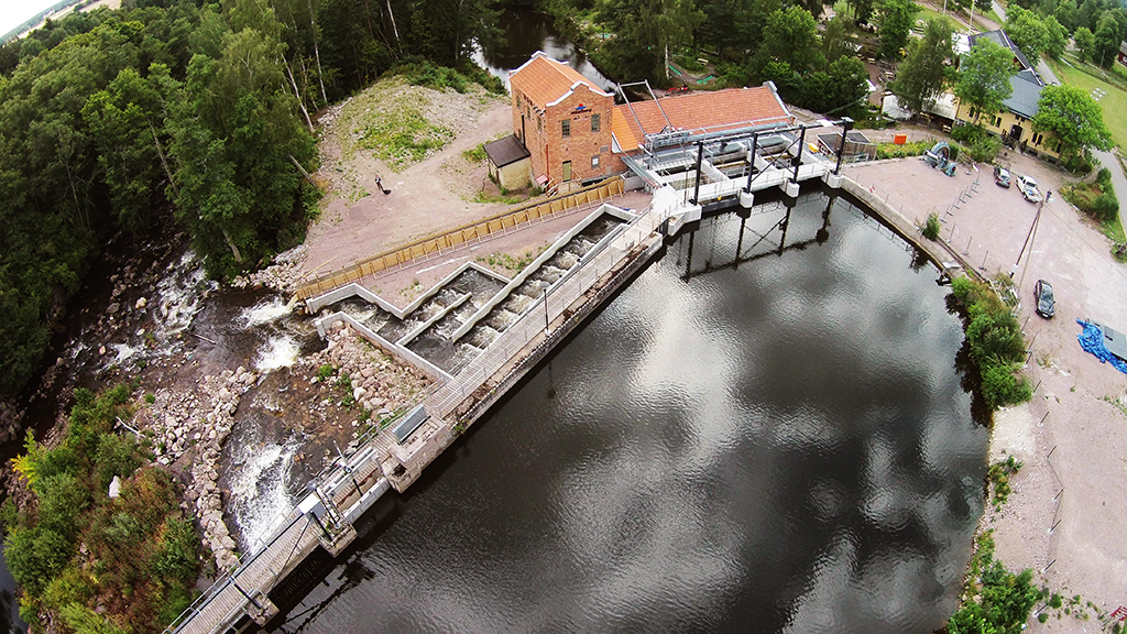 Fiskväg vid kraftstationen i Västerkvarn bidrar till biologisk mångfald i Kolbäcksån.