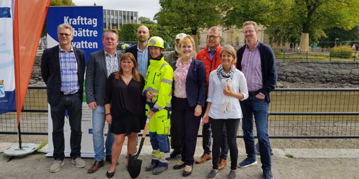 I onsdags var det äntligen dags för byggstart för faunapassagen vid vattenkraftstationen Turbinbron i centrala Västerås. På plats fanns representanter från Mälarenergi, Västerås stad och Länsstyrelsen Västmanland.